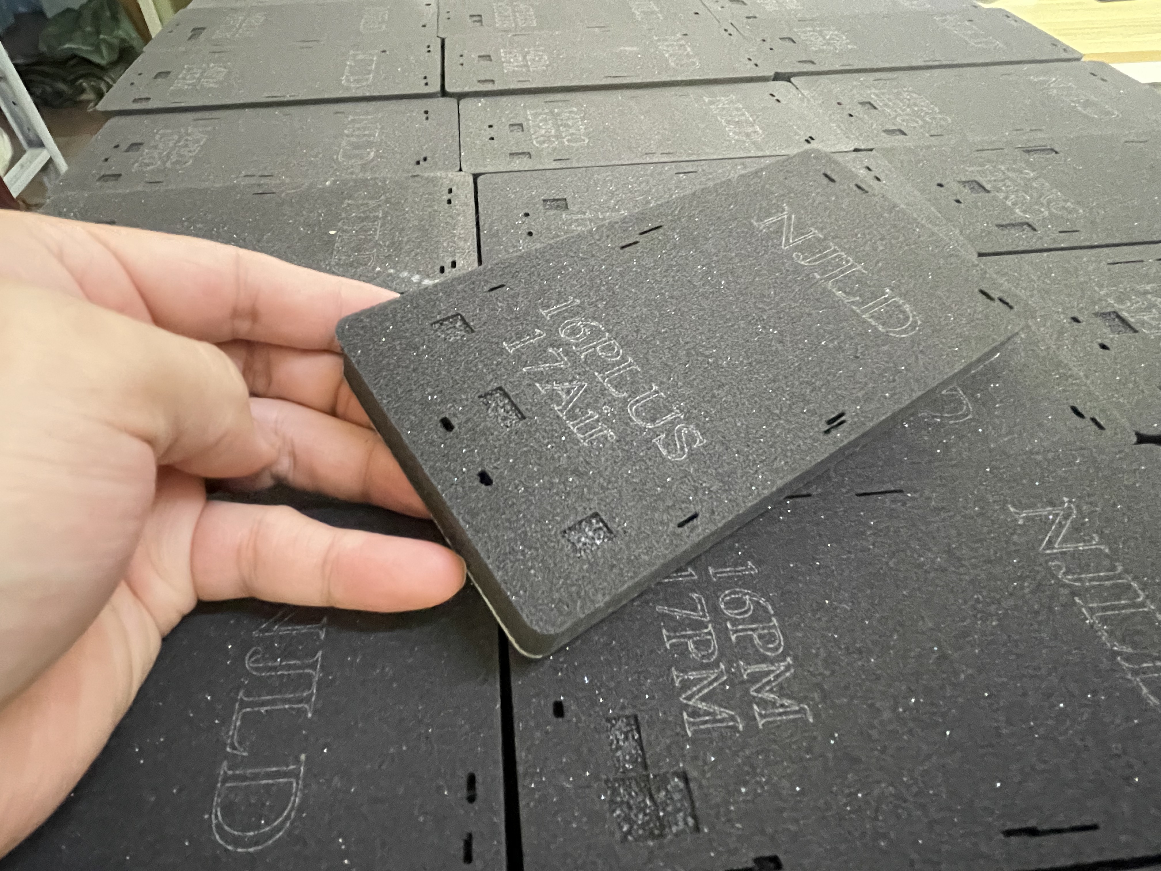 In Frame Laminating Mold Mat L - Screen Alignment Tool บทวิจารณ์และราคา